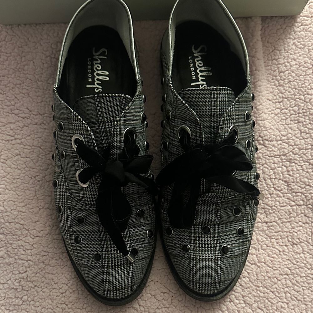 Shellys London Gray Plaid Sneakers 7.5